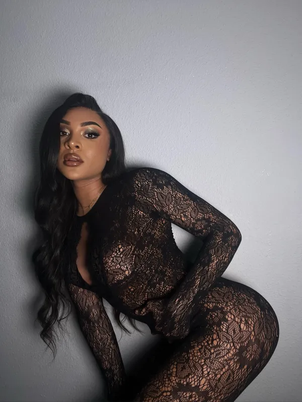 lirabae onlyfans header image