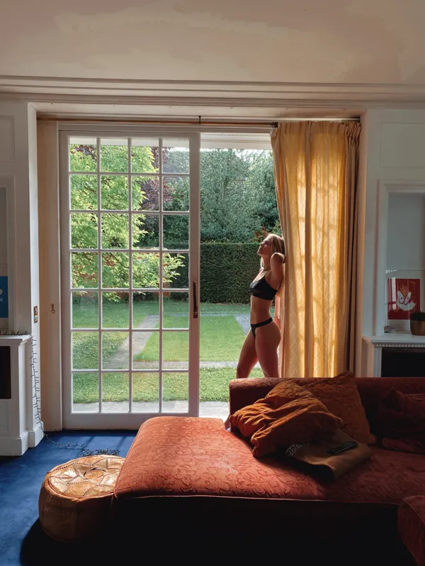 live_with_laurie onlyfans header image