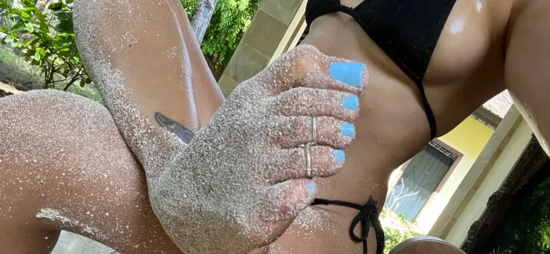 mariefrenchfeetgirlfree onlyfans header image